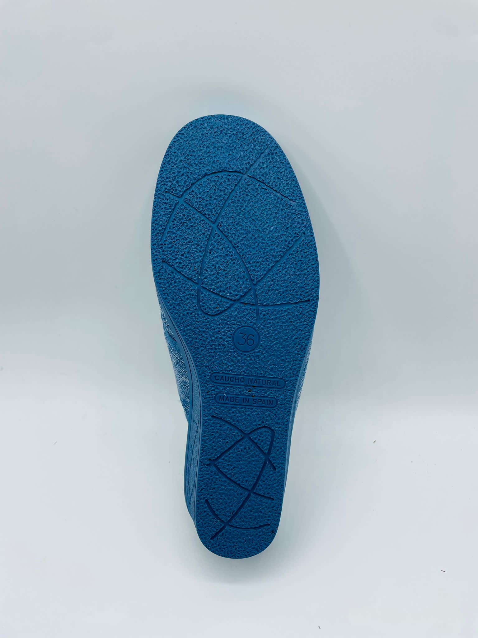 Zapatillas casa cruzadas Kokis 23321 - Imagen 11