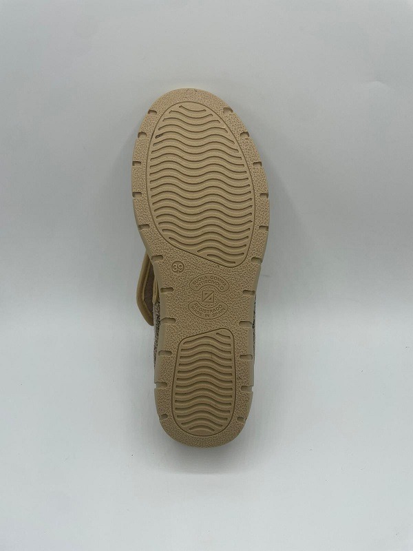 Sandalia velcro pies delicados 2298547 - Imagen 11