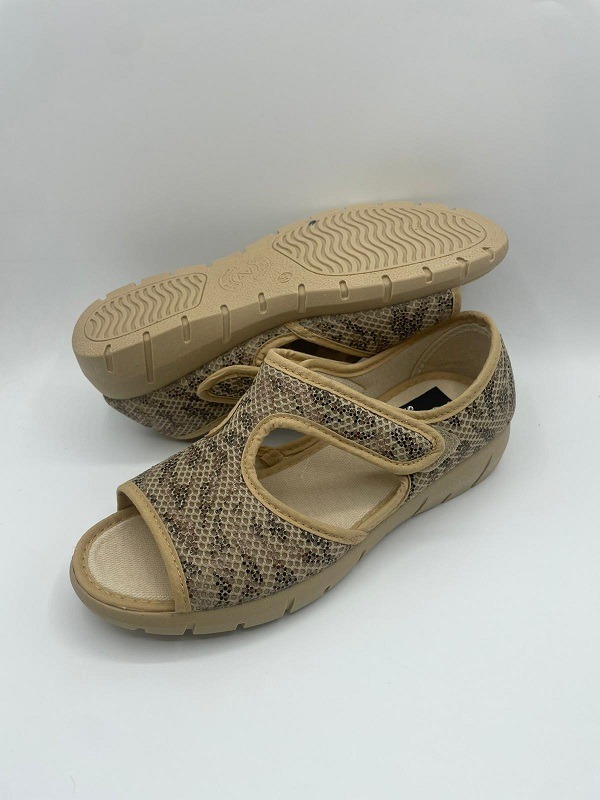 Sandalia velcro pies delicados 2298547 - Imagen 7