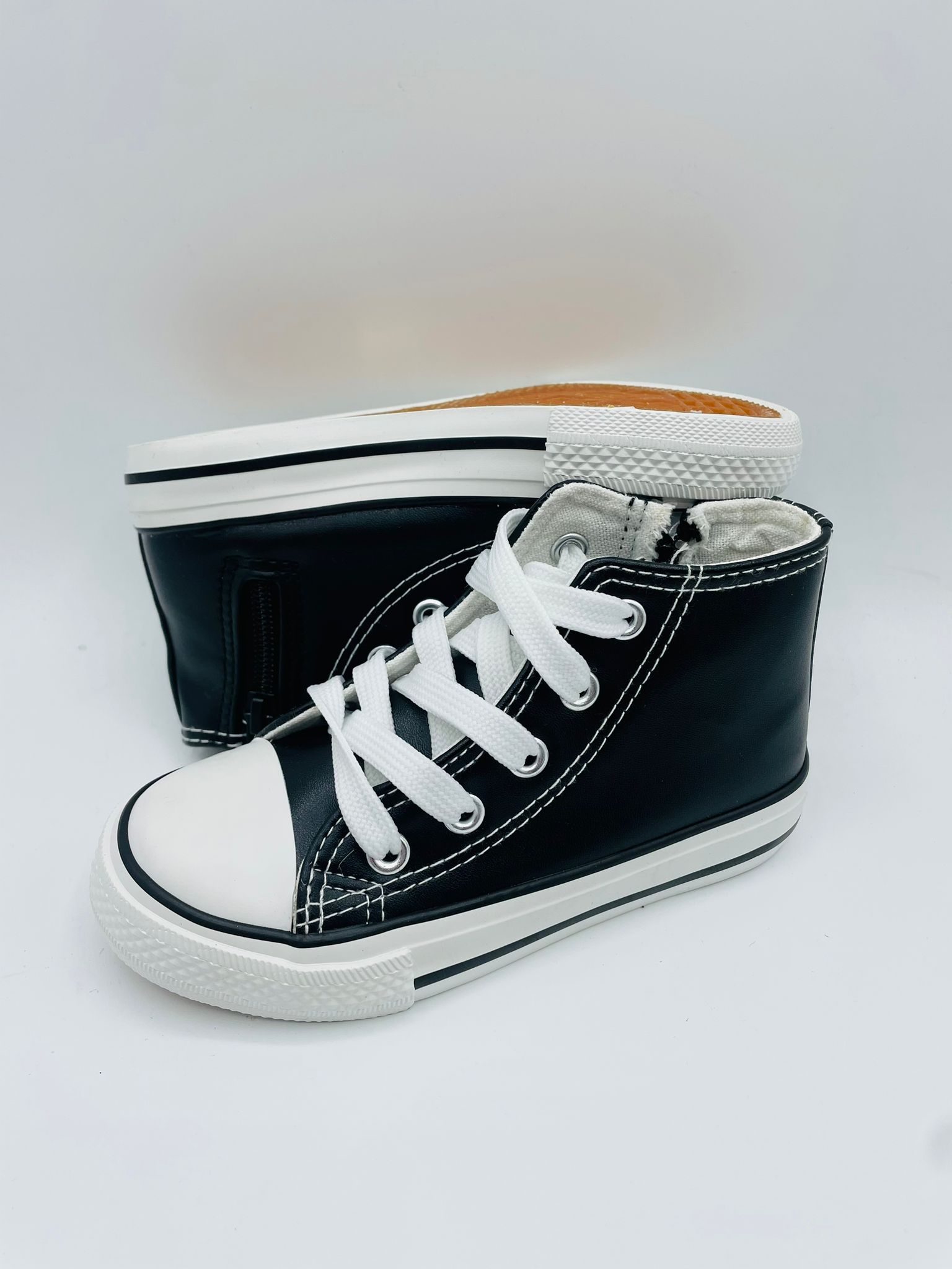 Bota infantil tipo converse 202 - Imagen 2