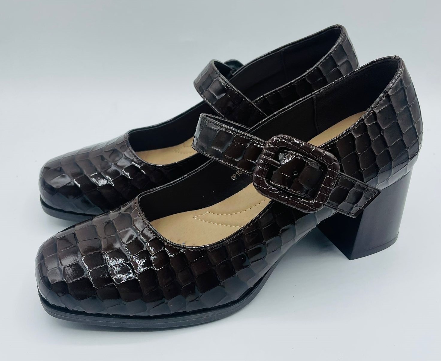 Zapato mujer charol coco NAW 1556