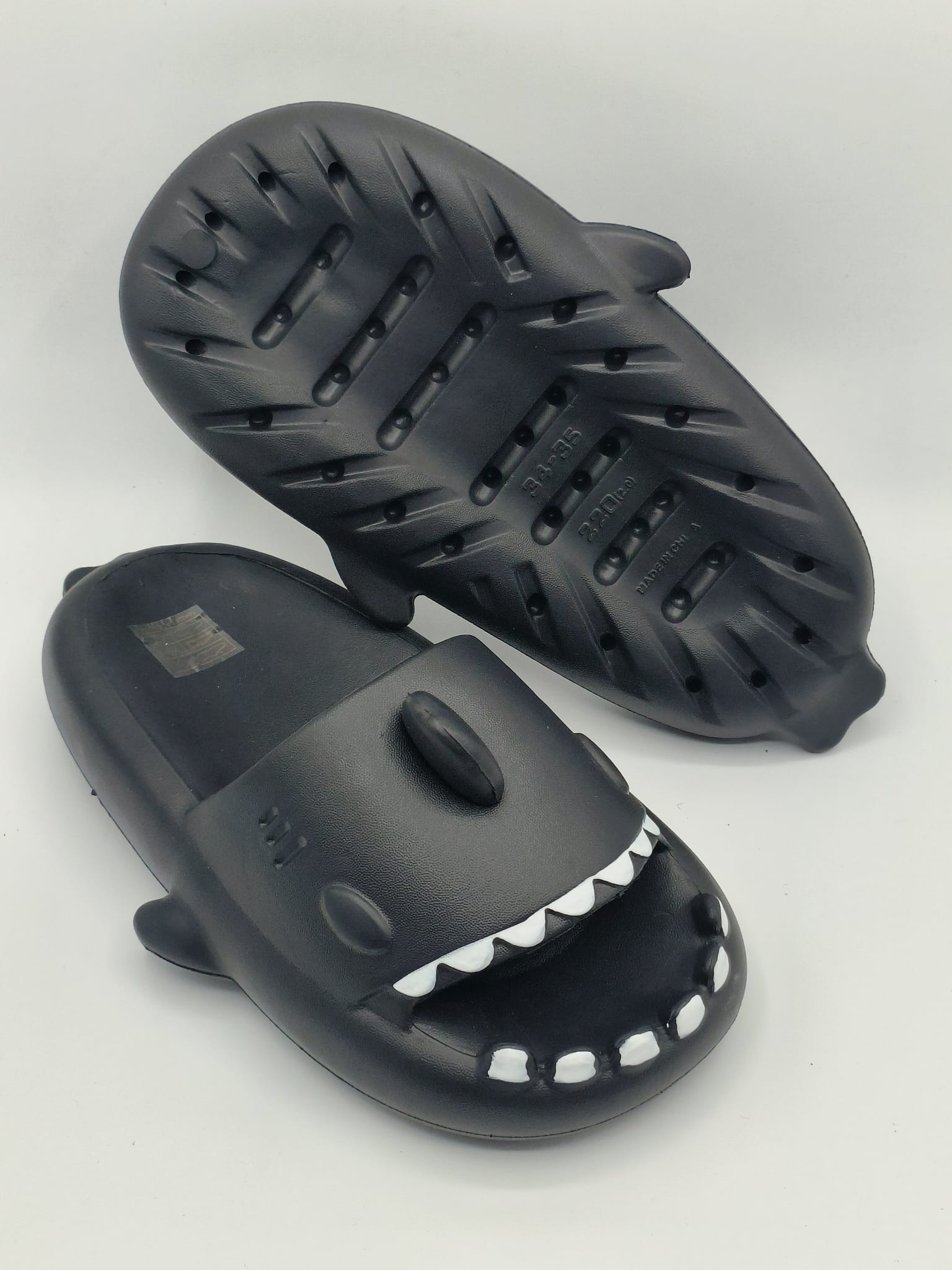 Chanclas tiburón - Imagen 4