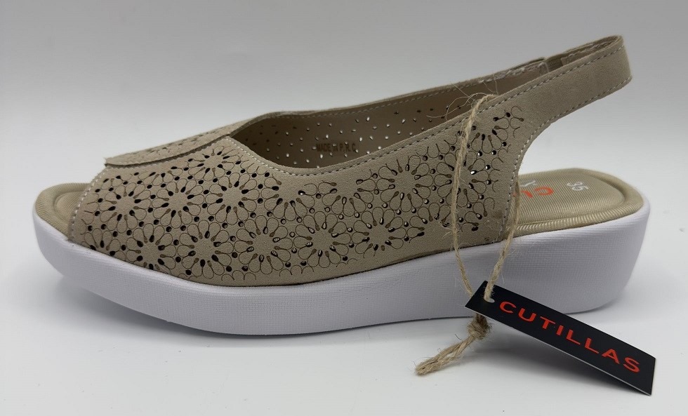 Sandalia señora tipo zapatilla de Doctor Cutillas 38476 - Imagen 14