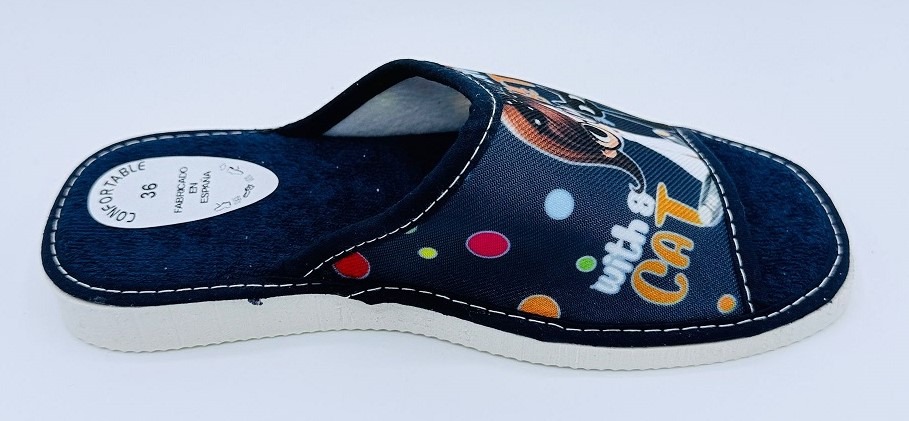 Zapatillas de casa niña gato negro Life is Better - Imagen 3