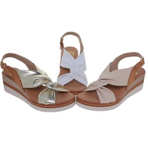 Sandalia mujer en piel con cuña Blusandal 229
