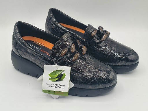 Mocasín señora cómodo con cuña de Doctor Cutillas 89555