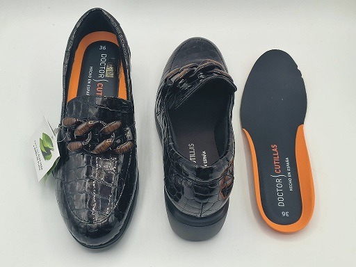 Mocasín señora cómodo con cuña de Doctor Cutillas 89555 - Imagen 3