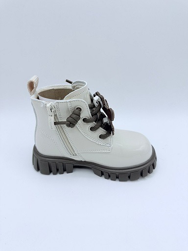 Bota infantil charol blanco Apawwa 1613 - Imagen 4