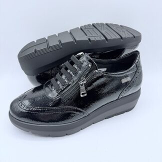 Zapato deportivo con cuña Doctor Cutillas 86050